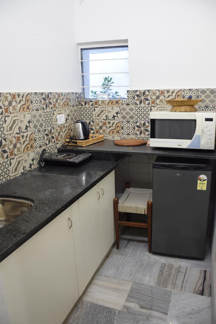 Cozy Studio W/kitchenette + Wifi + Netflix - 자이푸르
