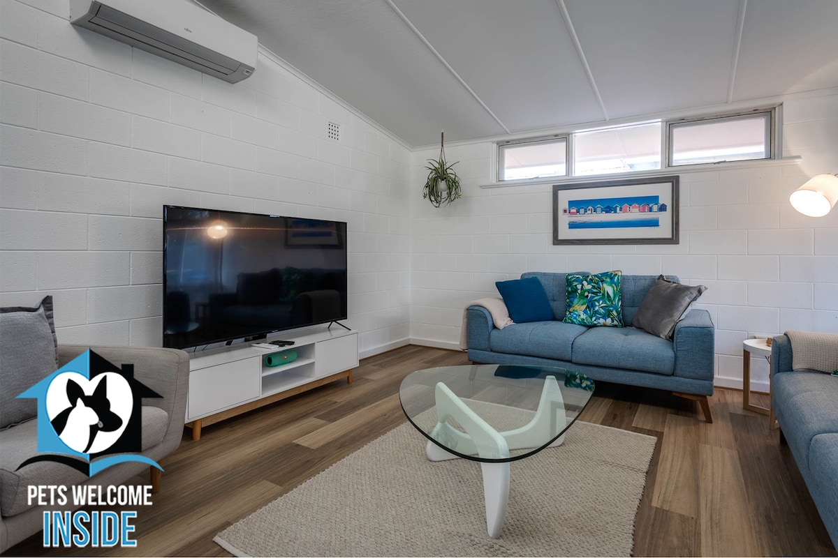 Top Airbnb: Renovated 3BR One Street to Beach in Victor Harbor