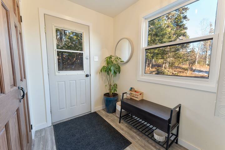 OwlsHead Cottage Alma ~W/Hot Tub Treehouse! ~ gallery image 2