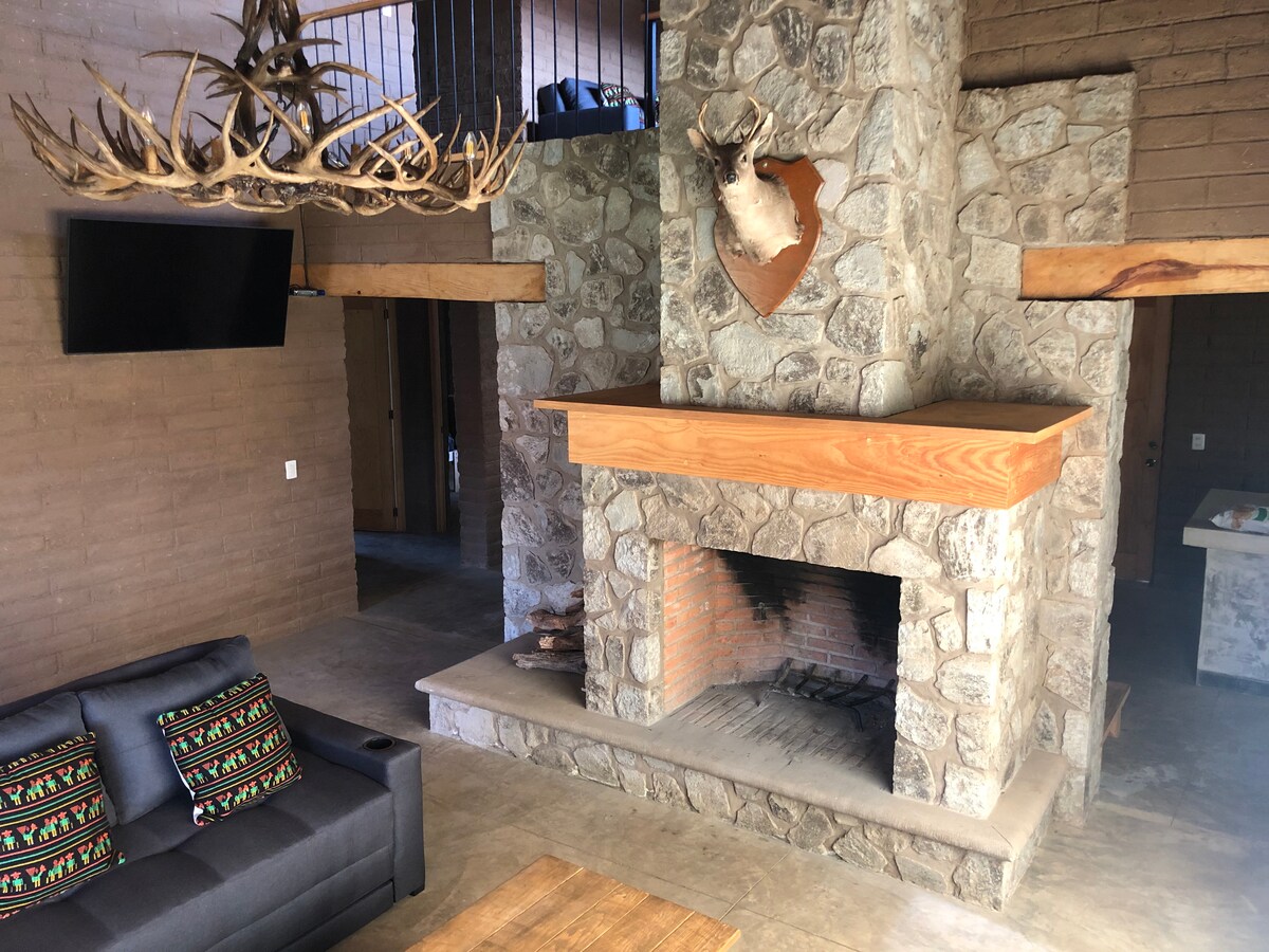 Anuncio de Airbnb popular: Los Franceses Cabin en Tapalpa