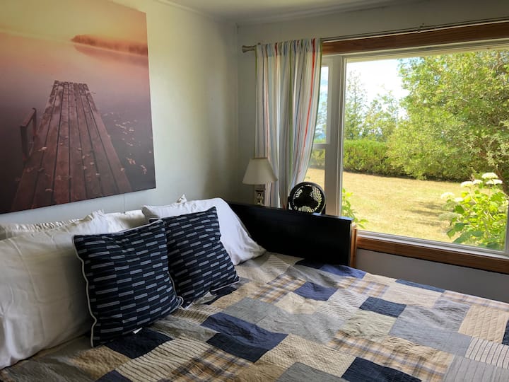 Southwest Daybed  (single) au hubadilika kuwa King  bedroom 4