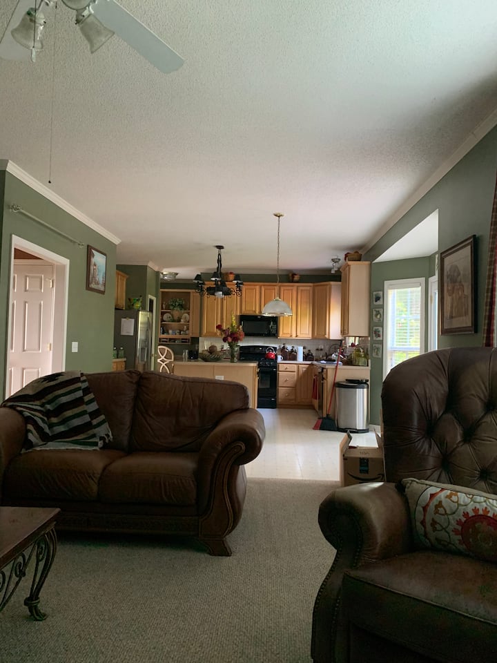 Oak Hollow Lake Holiday Rentals & Homes High Point, NC Airbnb