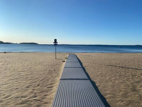Beach close to nice house with fireplace and sauna