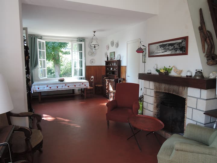Grande Maison Et Jardin Sur Les Falaises D'etretat - Étretat