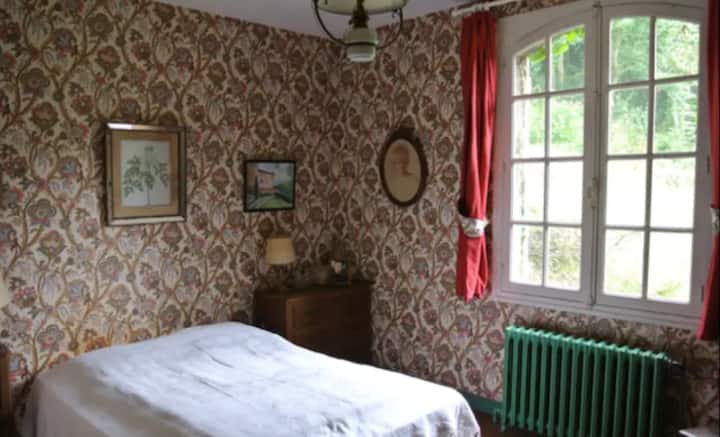 Begane grond slaapkamer 1 tweepersoonsbed