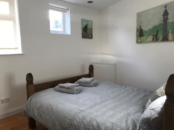 Lovely Centrally Located 2 Bed Flat In Southsea - Portsmouth