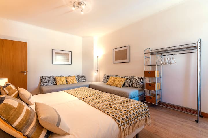 Dormitorio 3# - capacidad para 2/4 -  1 cama doble o 2 camas individuales +  2 camas adicionales (disponible  a partir del 11er huésped)