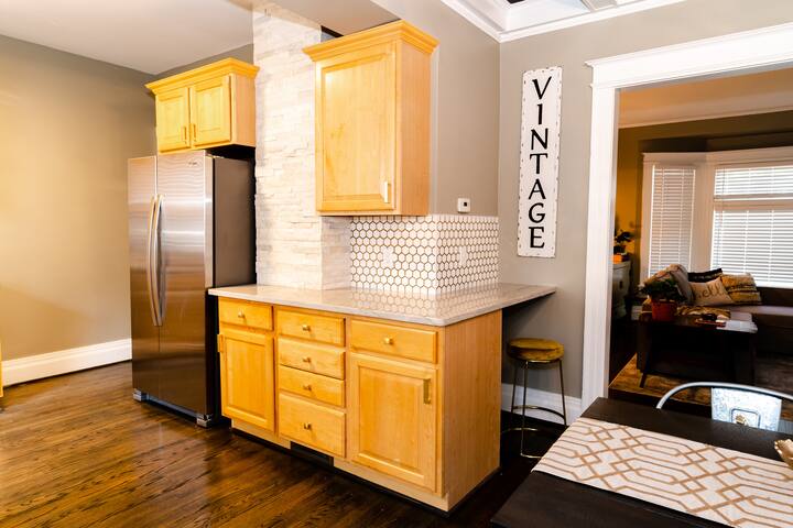 Beautifully Restored 3 bedroom on Park Avenue gallery image 5