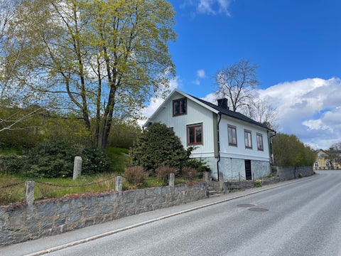 Stay next to Mörrumsån in Byahuset