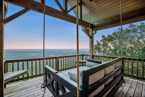 Mountaintop Retreat at  Mt. Nebo-Views & Hiking