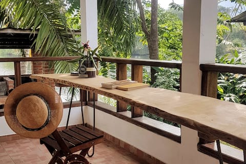 River Cottage No.1 Akosombo, ER
(1 of 3 cottages)