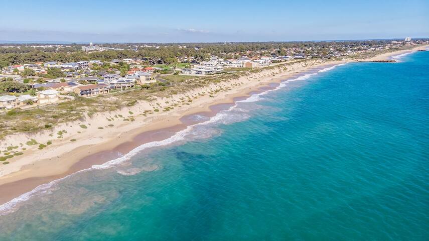 Quamby on the Beach ezy beachside walk to Mandurah gallery image 4