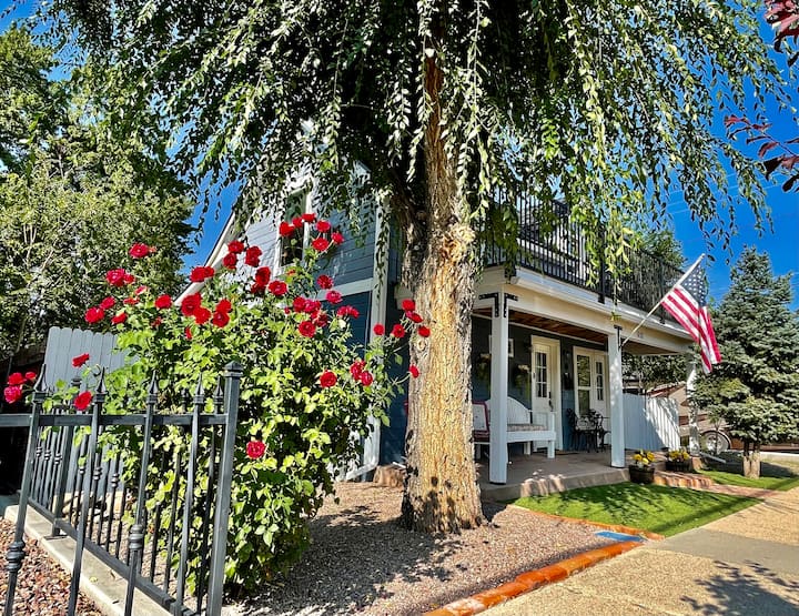 Historic Farmhouse Main Unit-2 Beds-walk Downtown - Arizona