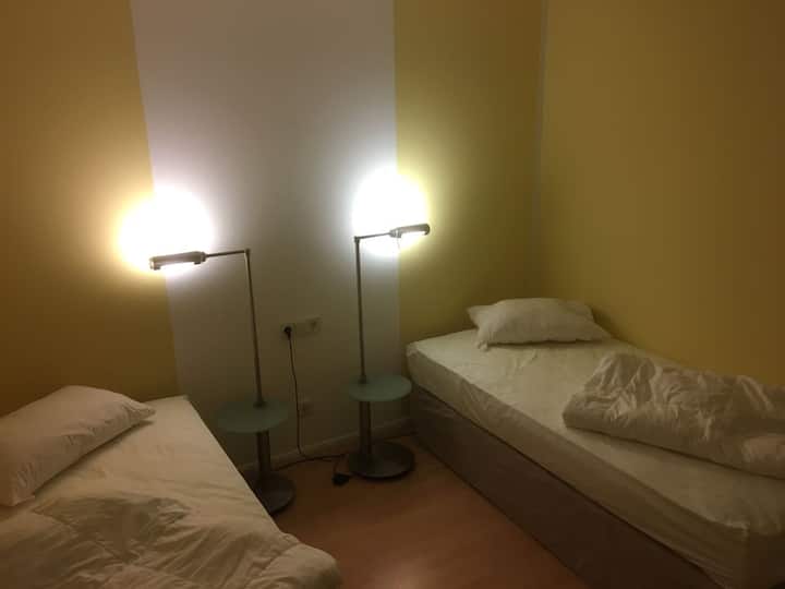 Kleines Gemütliches Ferienhaus Im Grünen! - Hennigsdorf