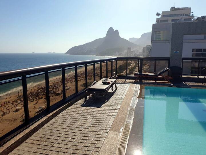 Ipanema top in luxury building Condominiums for Rent in