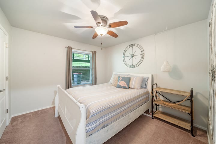 dormitorio 3 con cama tamaño Queen.