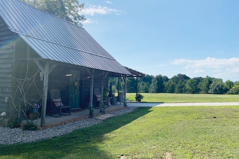 “TheNappingHouse” *A GEM* Luxury w/ Historic Charm