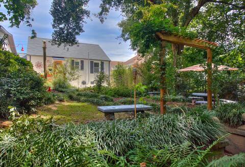The Mill-House: Hot Tub, Fireplace, and Games
