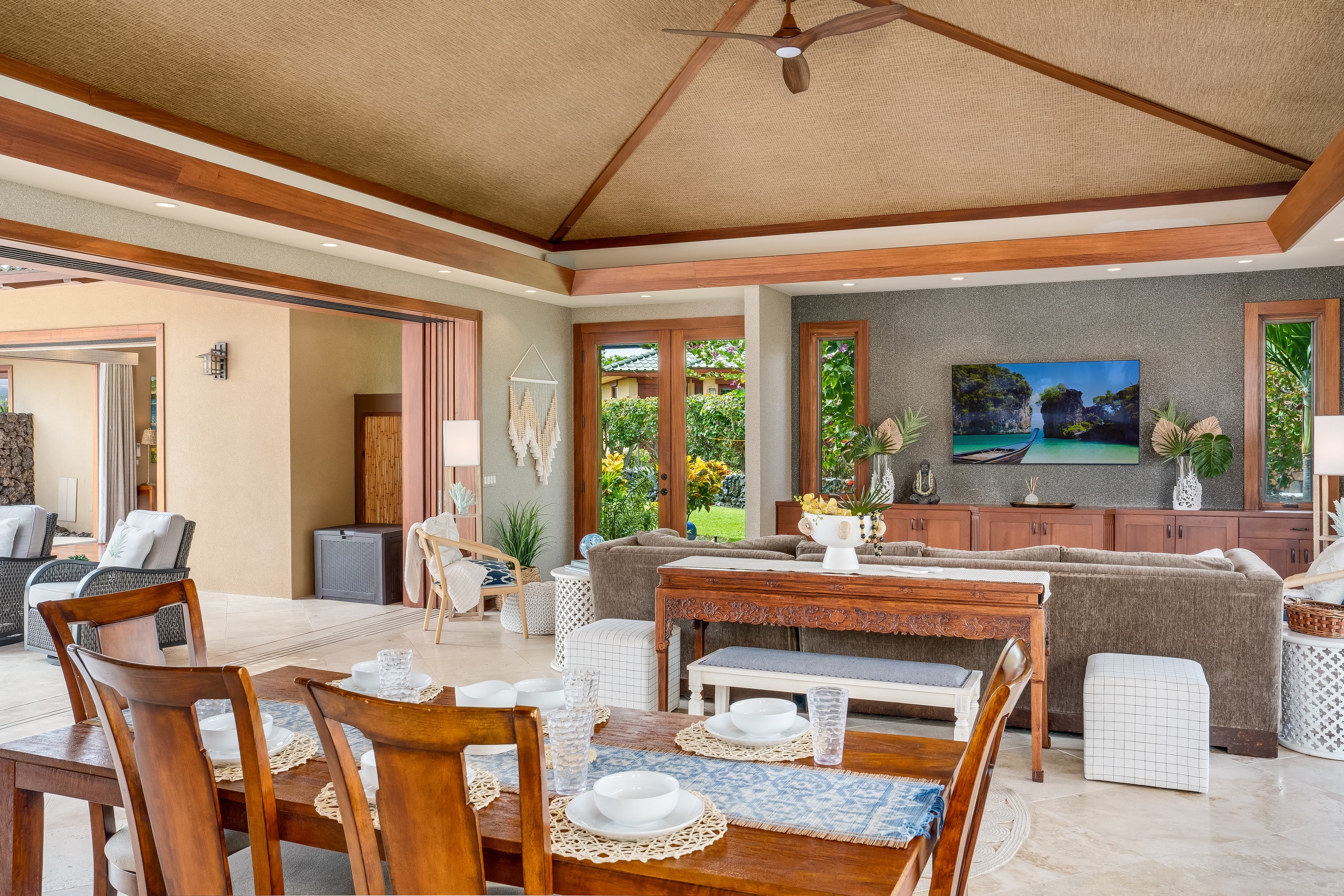 Home in Waimea · ★5.0 · 5 bedrooms · 6 beds · 6 baths - Image 14