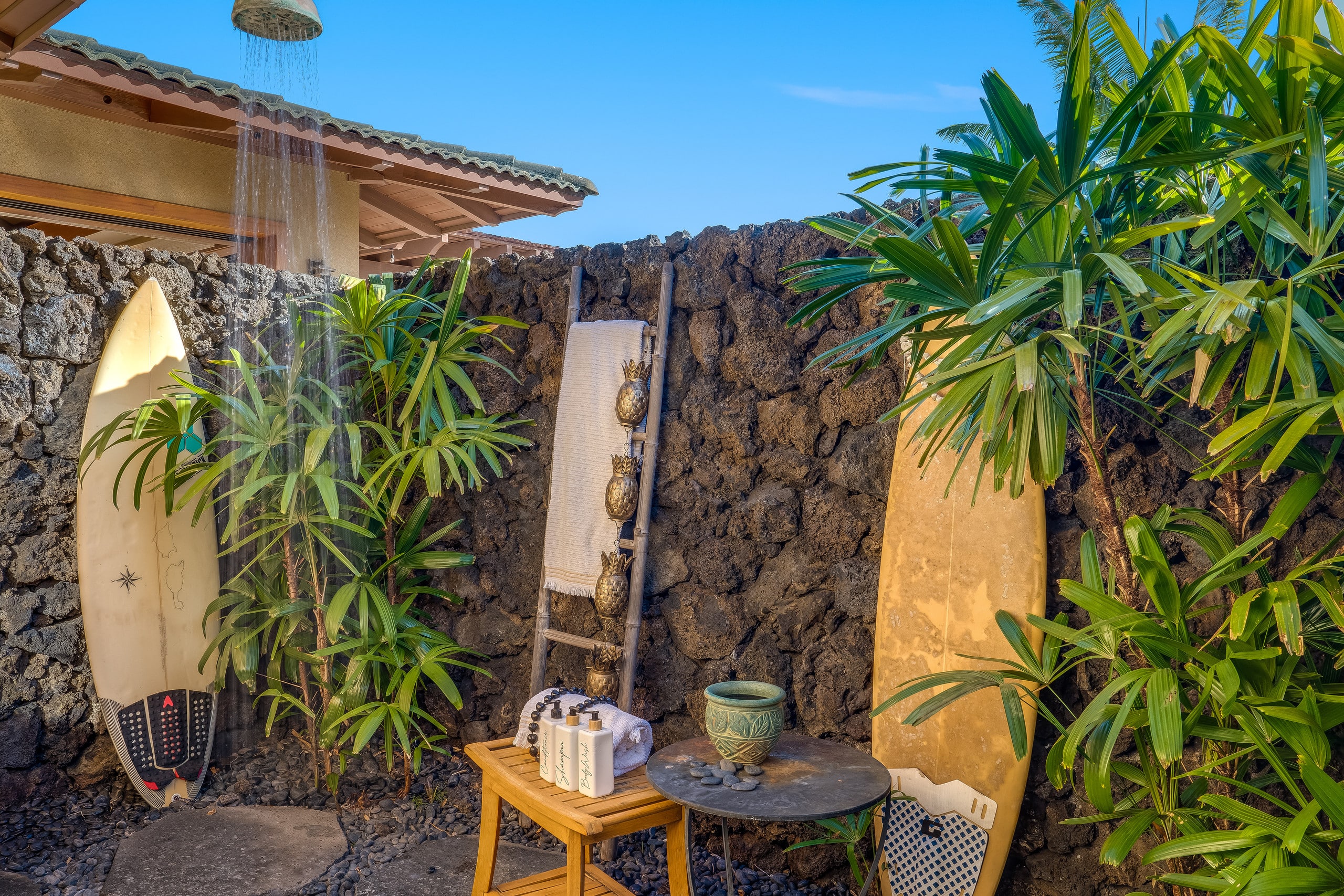 Home in Waimea · ★5.0 · 5 bedrooms · 6 beds · 6 baths - Image 48