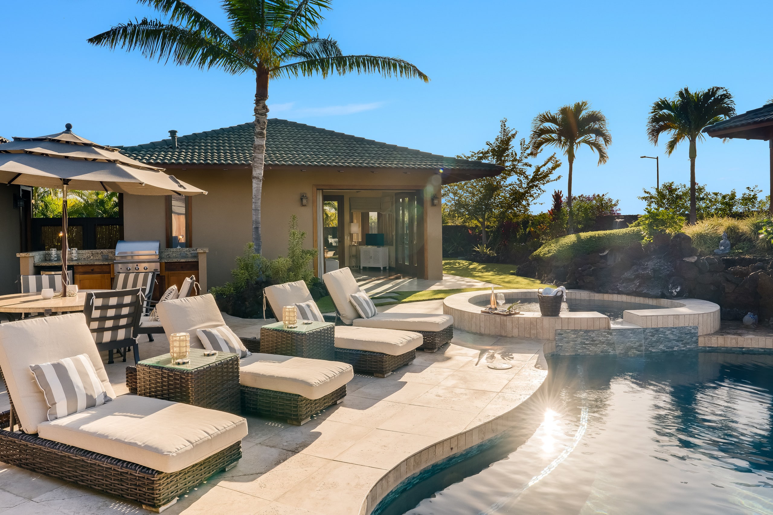 Home in Waimea · ★5.0 · 5 bedrooms · 6 beds · 6 baths - Image 5