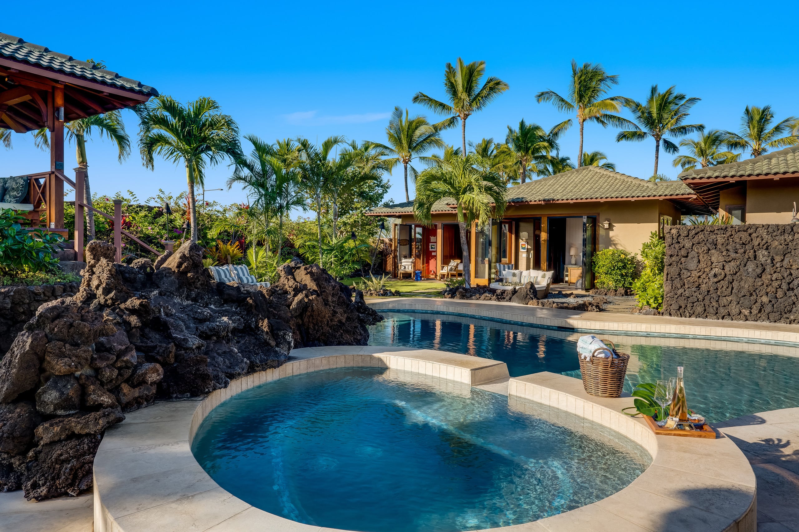 Home in Waimea · ★5.0 · 5 bedrooms · 6 beds · 6 baths - Image 45
