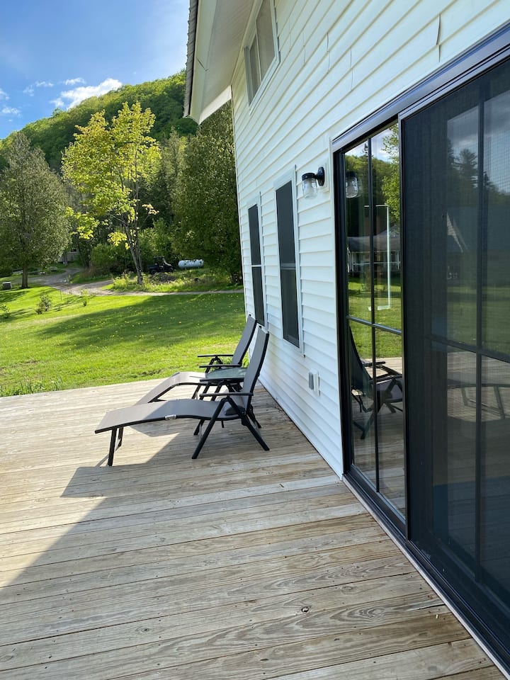 Shadow Lake Vacation Rentals & Homes Glover, VT Airbnb