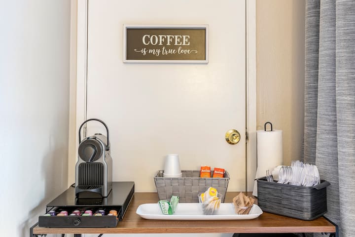 The Charming Get Away Suite W Private Bathroom! - Rancho Santa Margarita, CA