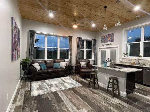 Top performing Airbnb: Andrea's Farmhouse in Dandridge