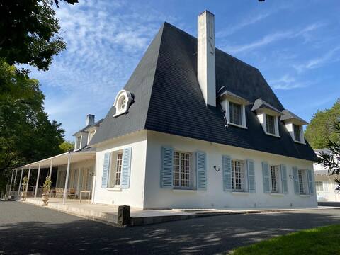 Domaine de Bize Mirepoix 30 people park pool