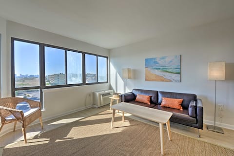 Newly Renovated Beachfront Condo: Sea View + Pools