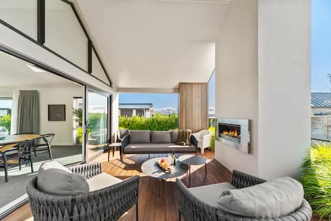 Nga Roto Retreat - Hot Tub - Outdoor Gas Fire