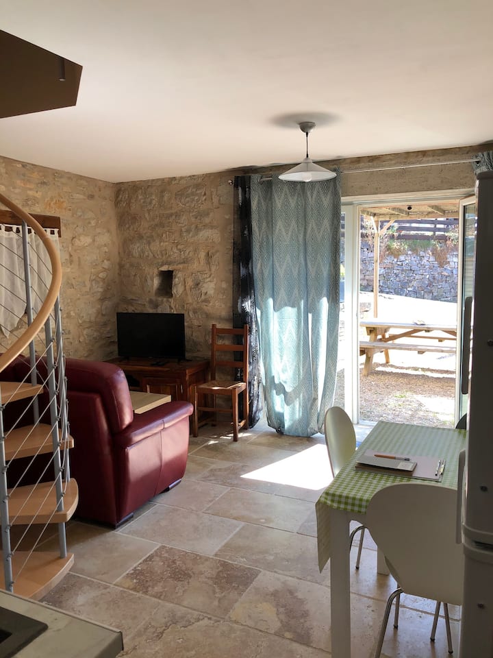 Maison En Pierre Dans Charmant Village - Cajarc