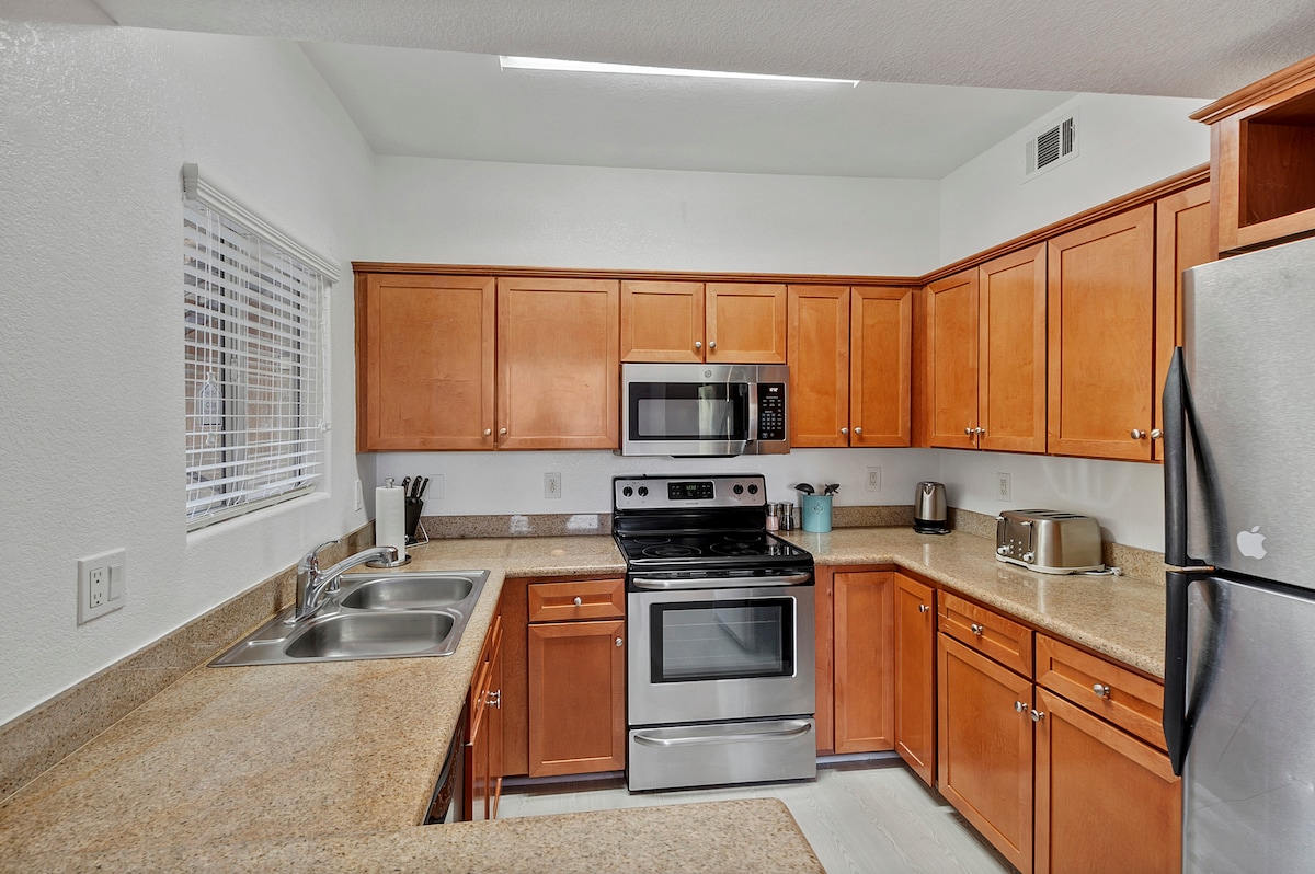 SuperHost 5 Star Service 2 Bedroom 2 Bathroom U030