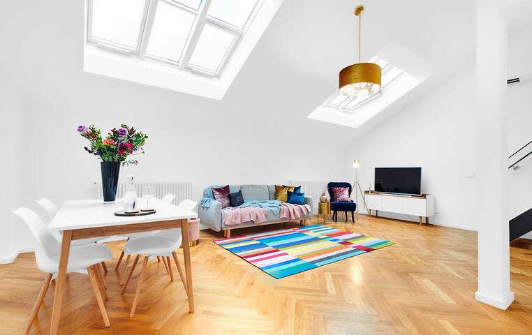 Bright Old Town 3-bedroom Apartment (6G) gallery image 2