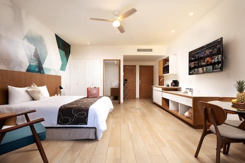 Top Airbnb: Studio King at Lahun Suites in Quintas Del Carmen