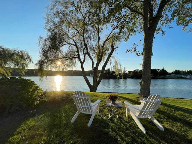 Waterfront Secluded Home with Dock