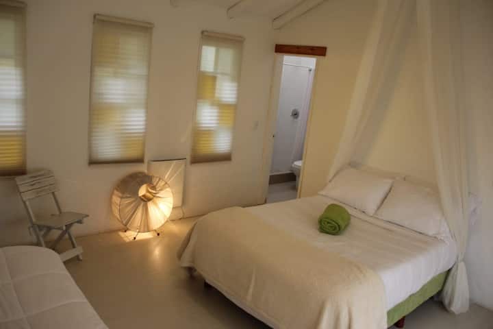 Topao pogled na jednu od naših soba.