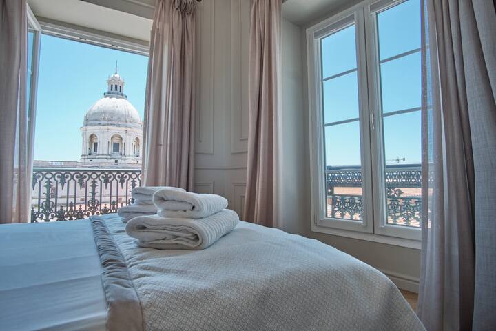 GLAMOROUS AND CENTRAL ALFAMA RIVERVIEW gallery image 5