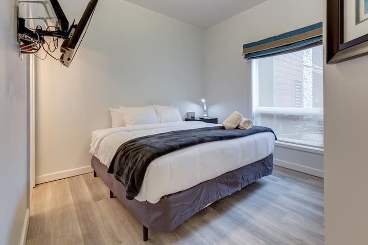 Master's bedroom with an ensuite toilet and bath