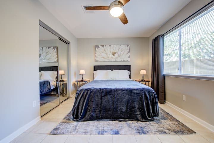 Master bedroom, 1st floor. Queen bed with memory foam.