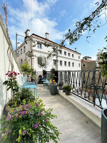 Cà Cornelia – a rooftop terrace with dazzling view