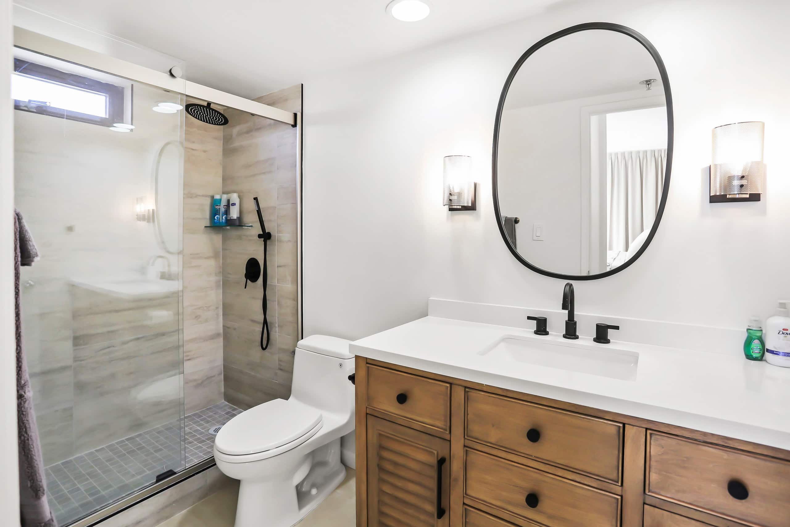 Condo in Honolulu · ★4.85 · 1 bedroom · 2 beds · 1 private bath - Image 14