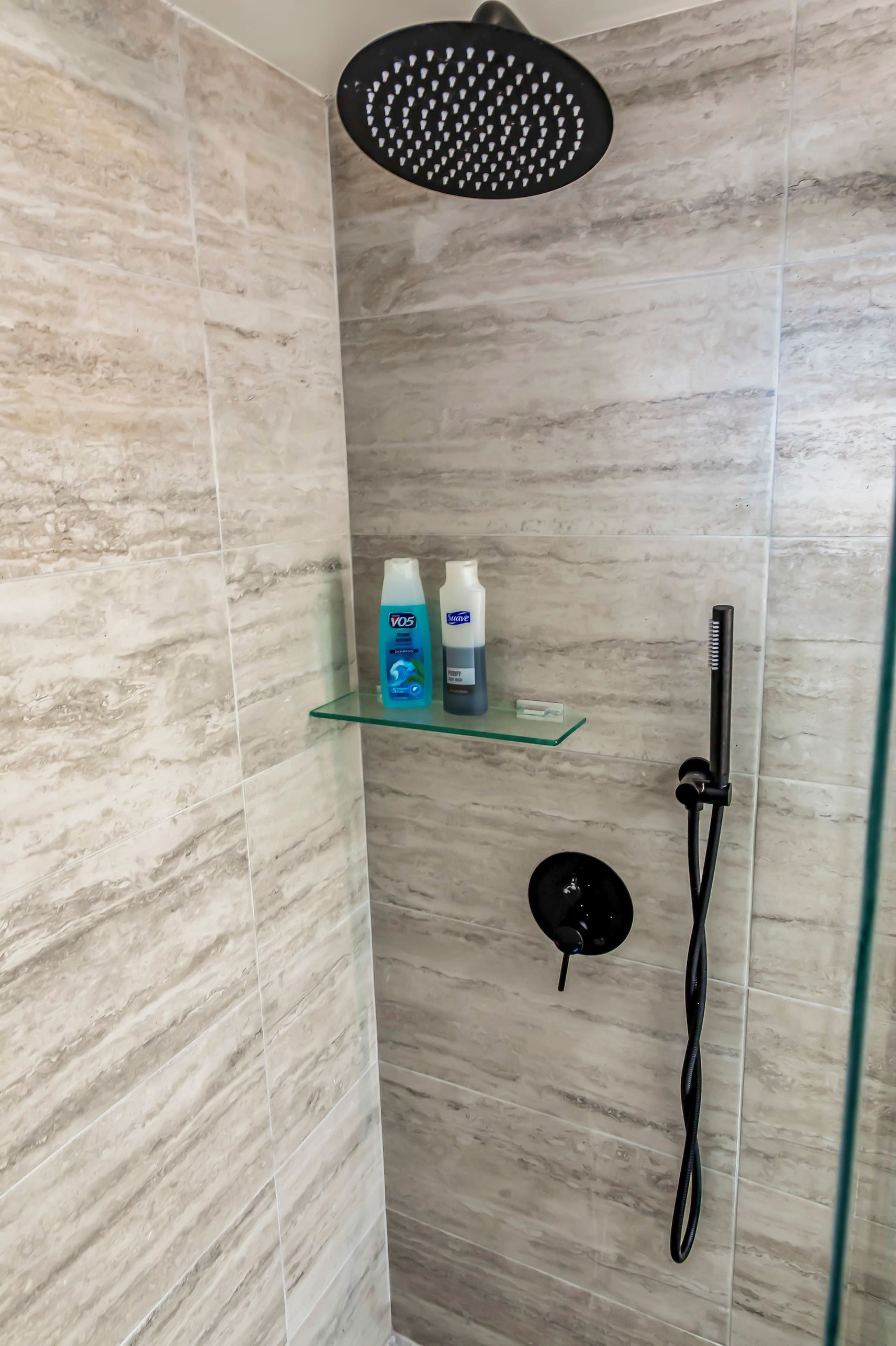Condo in Honolulu · ★4.85 · 1 bedroom · 2 beds · 1 private bath - Image 16