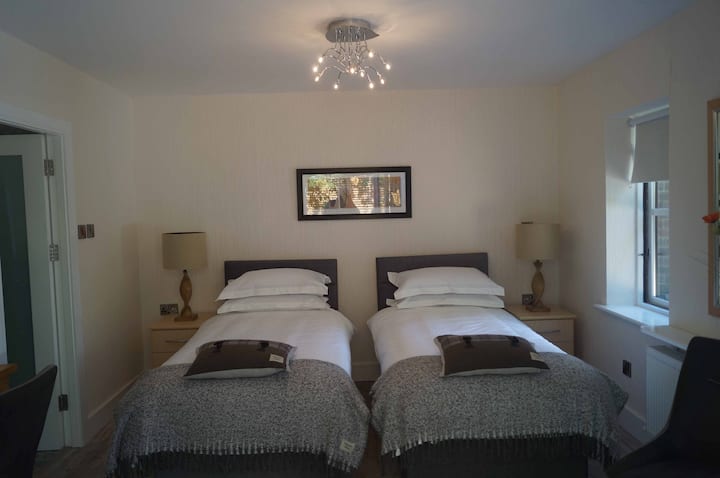 The Garden Room
Two Beds
Private Entrance 
Parking - Kildare