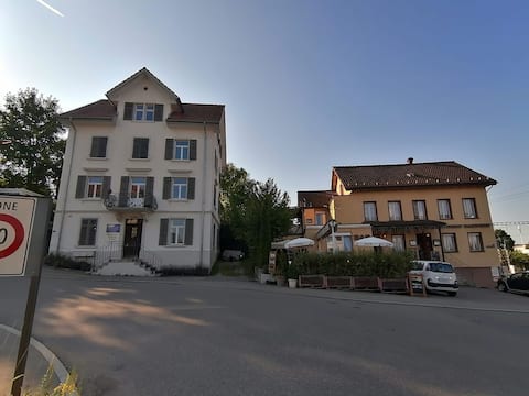 Successful Airbnb property: Beautiful attic apartment in the center of Bubikon in Zurich