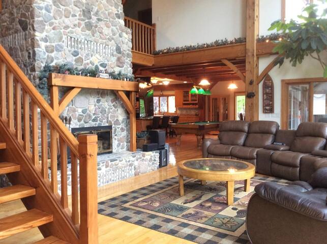 Shoreview Mansion gallery image 4