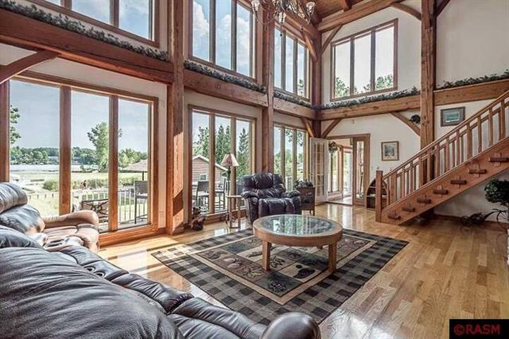 Shoreview Mansion gallery image 5