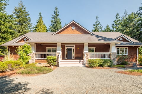 5-Star Luxury Golf Retreat, 4 BDRMS (8 Queens)