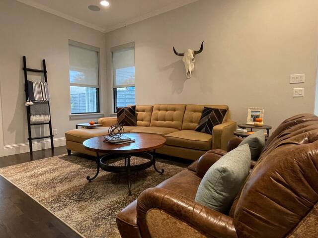 Longhorn on Longview – 3 Bedroom Home gallery image 3